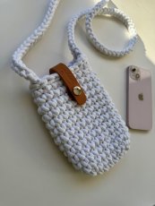 Kapsička na mobil - Bílá