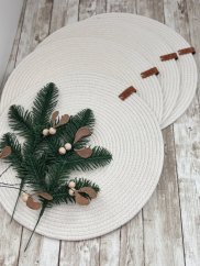 Prostírání na stůl